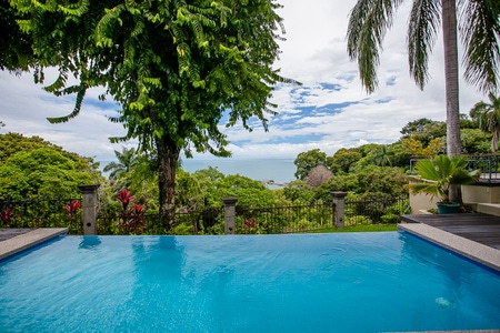 Manuel Antonio Real Estate & Properties For Sale